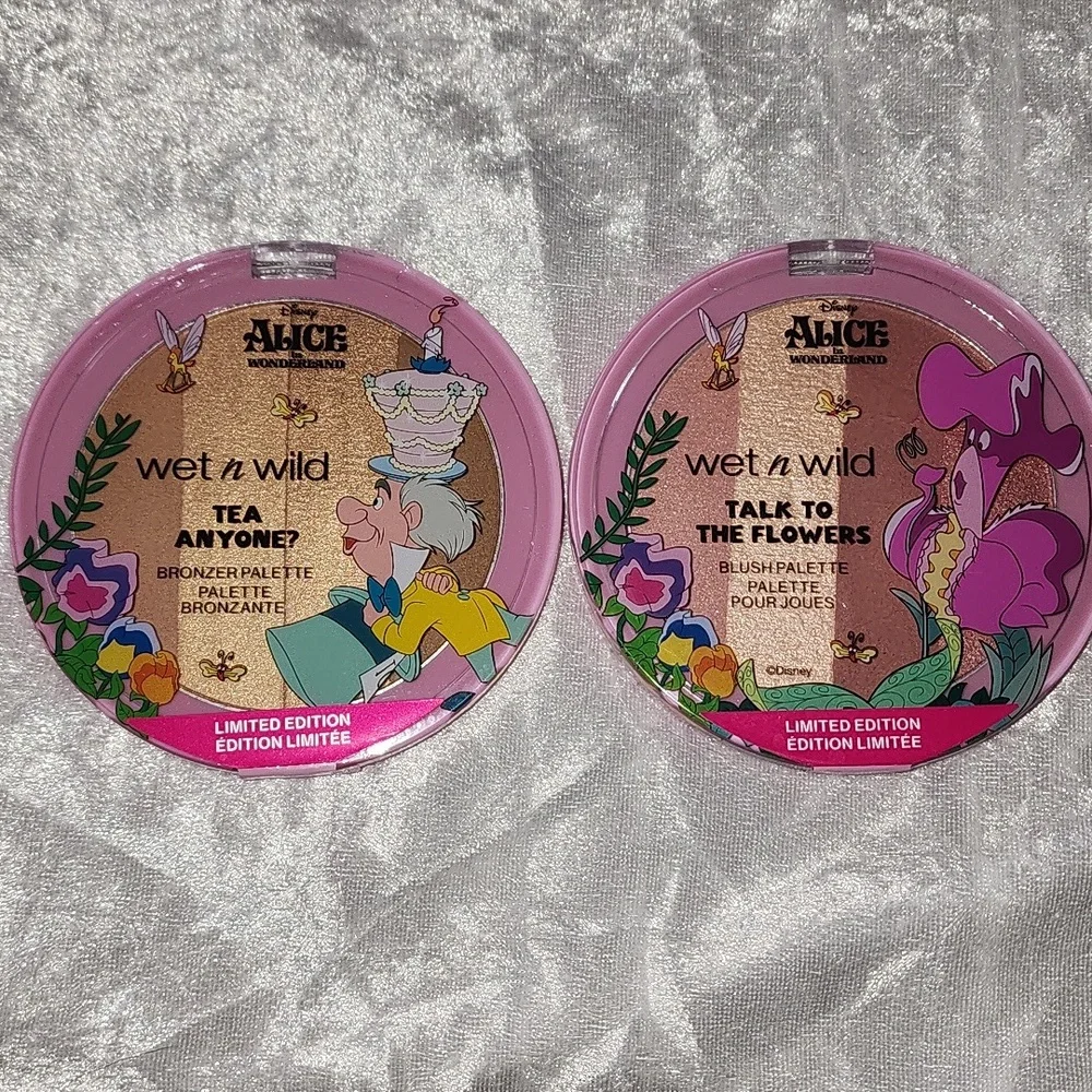 ✨️DISNEY ALICE IN WONDERLAND BRONZER PALLETTE/ BLUSH PALETTE ✨️💕